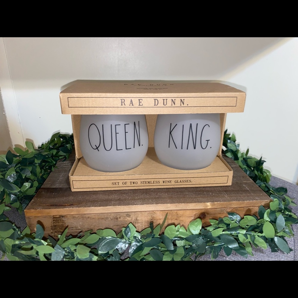 Rae Dunn Queen and King Stemless Wine Glass Set